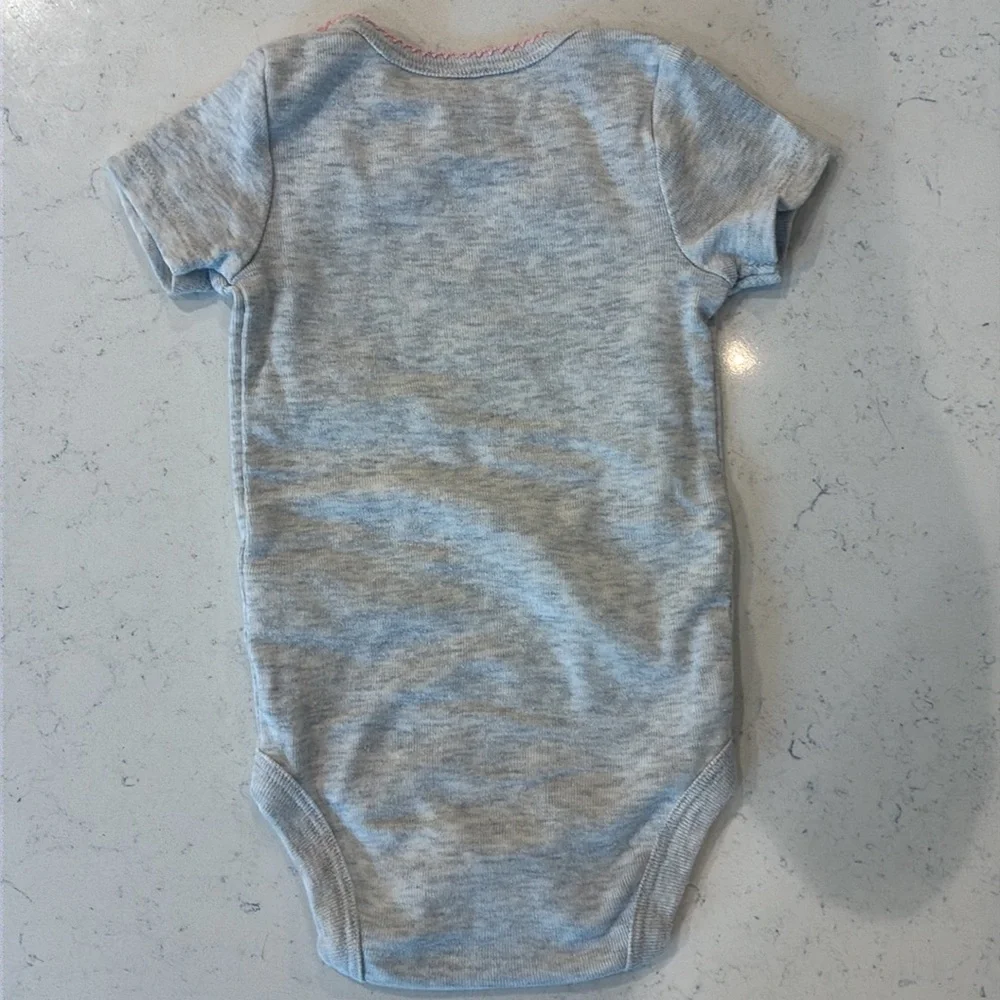 Just One You 4-pack of Onesies with Matching 2-pack of footie pants. Size 3M